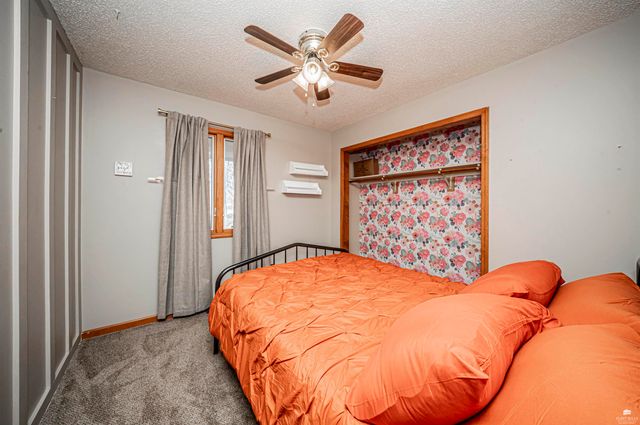 3223 Weaver Drive, Milford, KS 66514