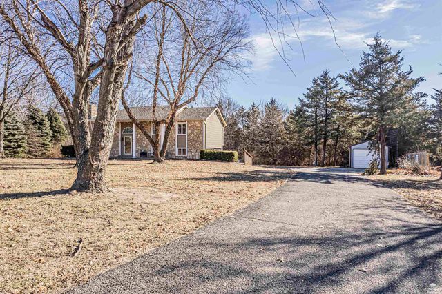 3223 Weaver Drive, Milford, KS 66514