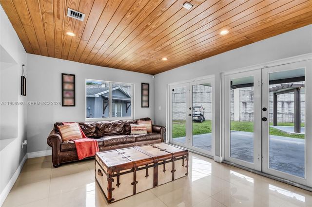 9091 SW 49th Street, Cooper City, FL 33328