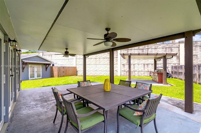 9091 SW 49th Street, Cooper City, FL 33328