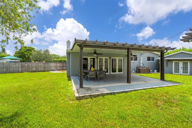 9091 SW 49th Street, Cooper City, FL 33328