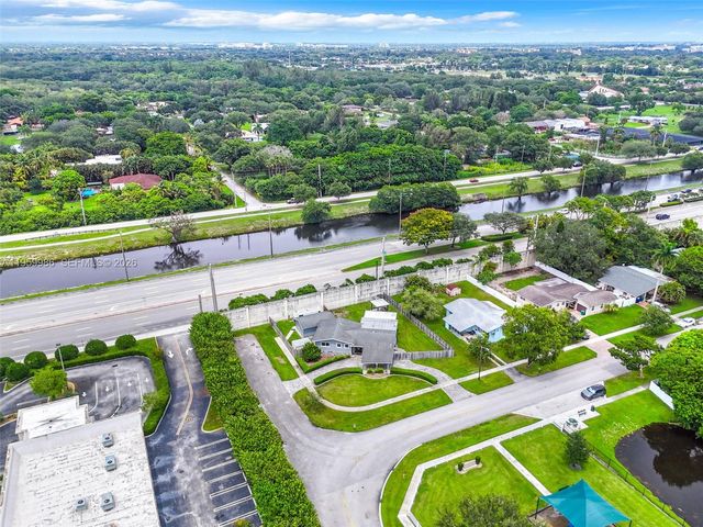 9091 SW 49th Street, Cooper City, FL 33328