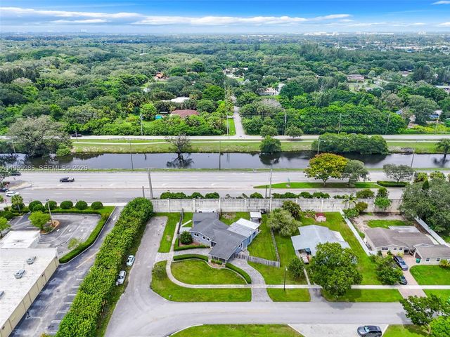 9091 SW 49th Street, Cooper City, FL 33328