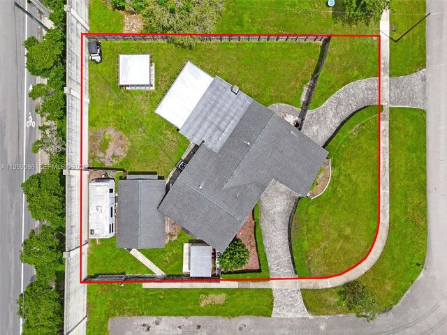 9091 SW 49th Street, Cooper City, FL 33328