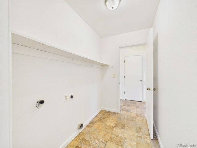 5572 S Zeno Court, Centennial, CO 80015