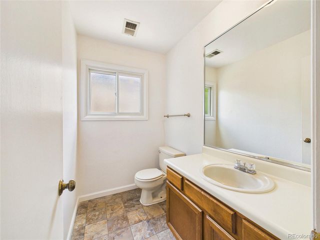 5572 S Zeno Court, Centennial, CO 80015