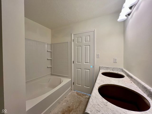 2323 N Liberty Lakes Drive, Greensburg, IN 47240