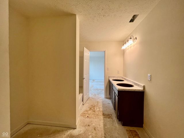 2323 N Liberty Lakes Drive, Greensburg, IN 47240