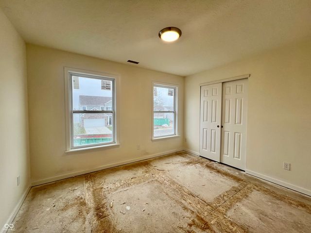 2323 N Liberty Lakes Drive, Greensburg, IN 47240