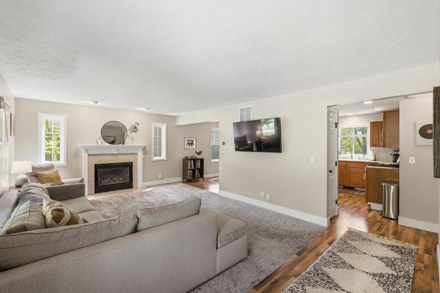 10899 Skylane Court, Allendale, MI 49401