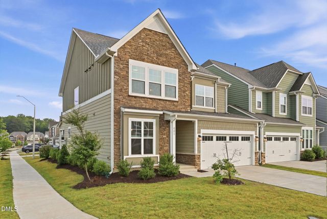 401 Ressler Street, Holly Springs, NC 27540