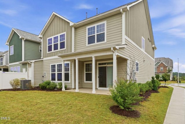 401 Ressler Street, Holly Springs, NC 27540