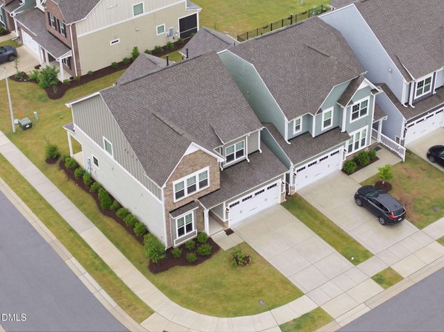 401 Ressler Street, Holly Springs, NC 27540