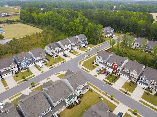 401 Ressler Street, Holly Springs, NC 27540