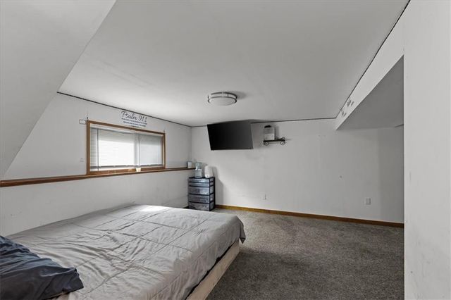 1613 Oak Street, Oak Grove, MO 64075