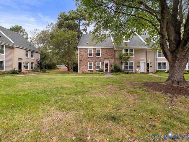 12 Skipwith Green Cir, Henrico, VA 23294