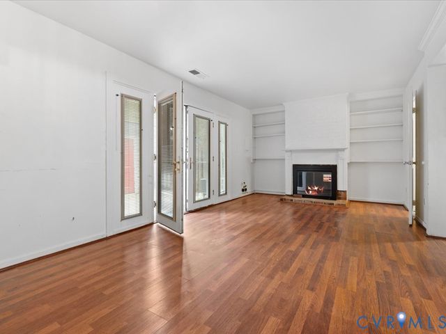 12 Skipwith Green Cir, Henrico, VA 23294