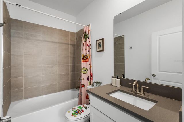 8931 TAKEAWAY WAY, Davenport, FL 33896