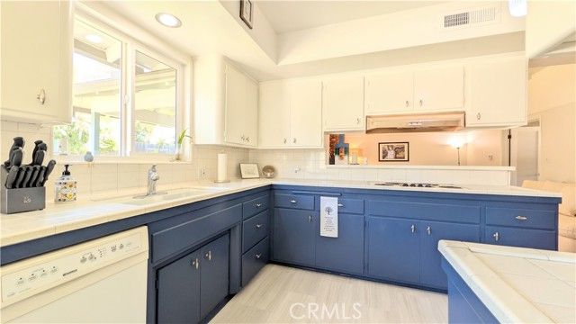 1418 Niagara, Claremont, CA 91711