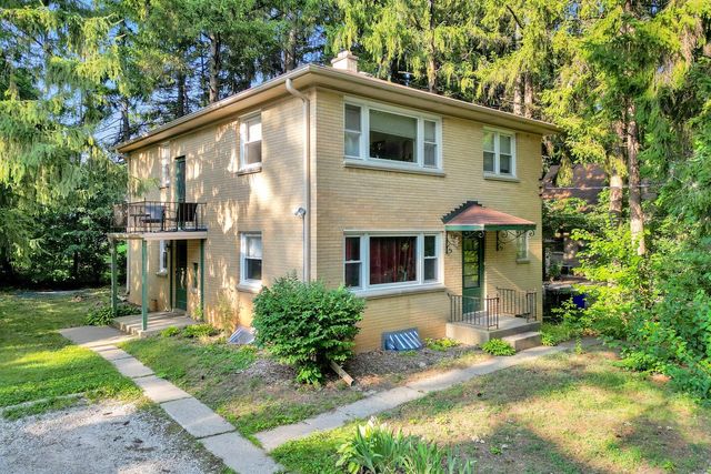 1007 N 124th STREET, Elm Grove, WI 53122