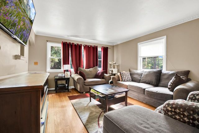 1007 N 124th STREET, Elm Grove, WI 53122
