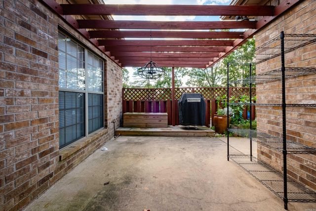 73 Reservoir Heights Drive, Little Rock, AR 72227