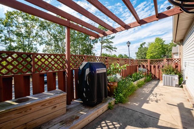 73 Reservoir Heights Drive, Little Rock, AR 72227