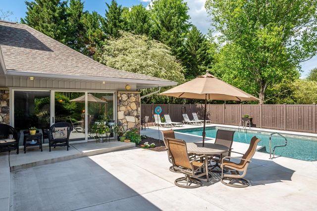 615 Springhill Drive NE, Cleveland, TN 37312