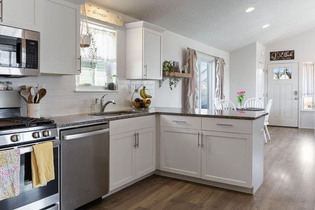 3234 NW 9th Lane, Redmond, OR 97756