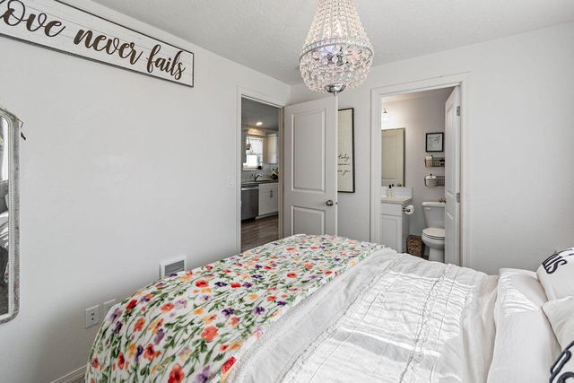 3234 NW 9th Lane, Redmond, OR 97756