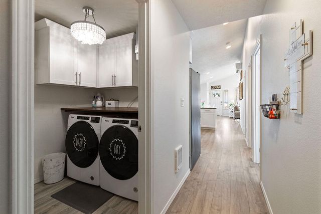 3234 NW 9th Lane, Redmond, OR 97756