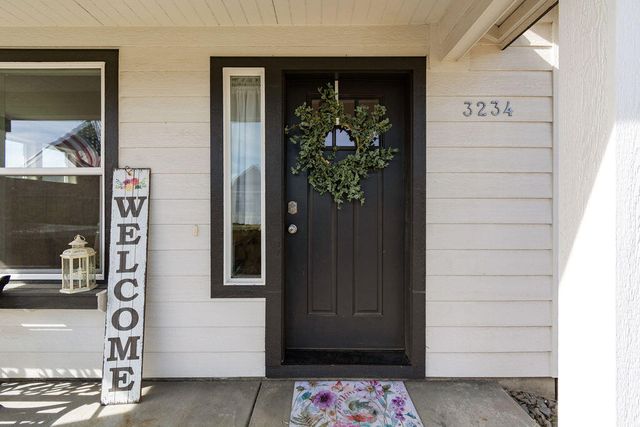 3234 NW 9th Lane, Redmond, OR 97756