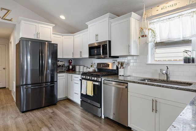 3234 NW 9th Lane, Redmond, OR 97756