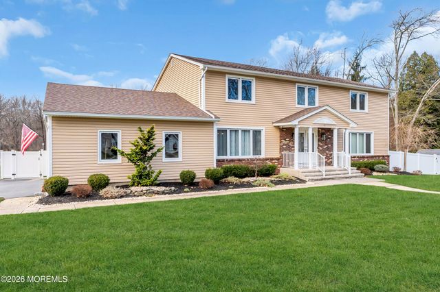 1 Ciafardini Court, Marlboro, NJ 07746