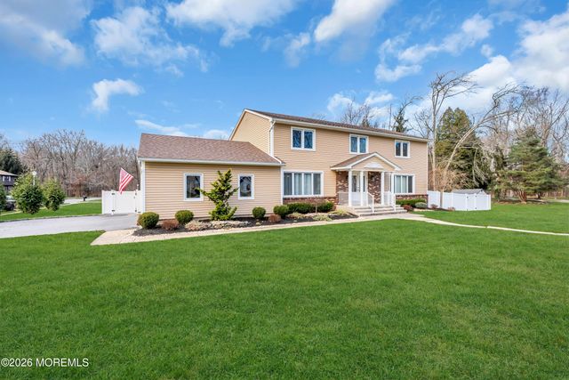 1 Ciafardini Court, Marlboro, NJ 07746