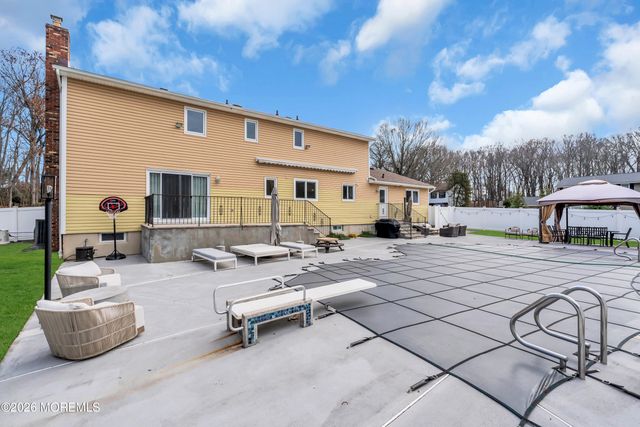 1 Ciafardini Court, Marlboro, NJ 07746