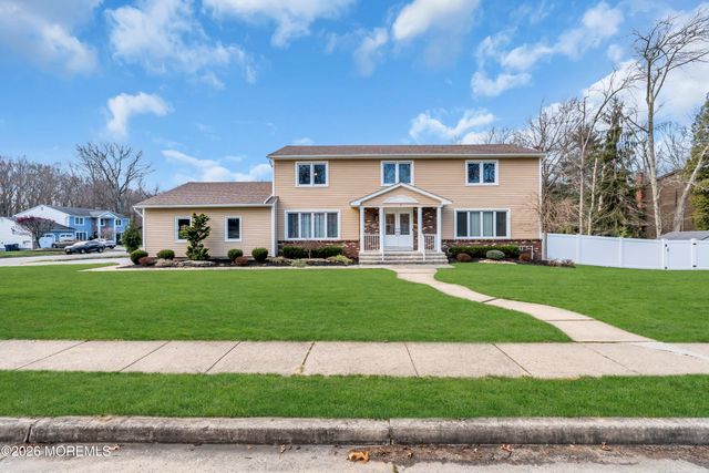 1 Ciafardini Court, Marlboro, NJ 07746