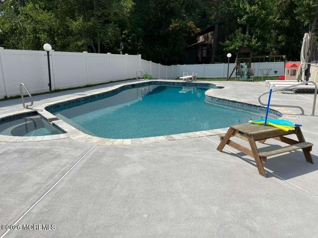 1 Ciafardini Court, Marlboro, NJ 07746