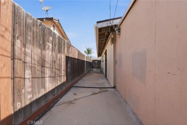 6638 Park, Rialto, CA 92376