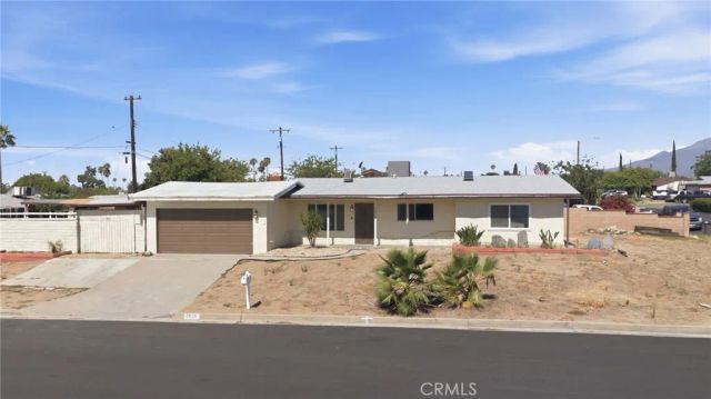 6638 Park, Rialto, CA 92376