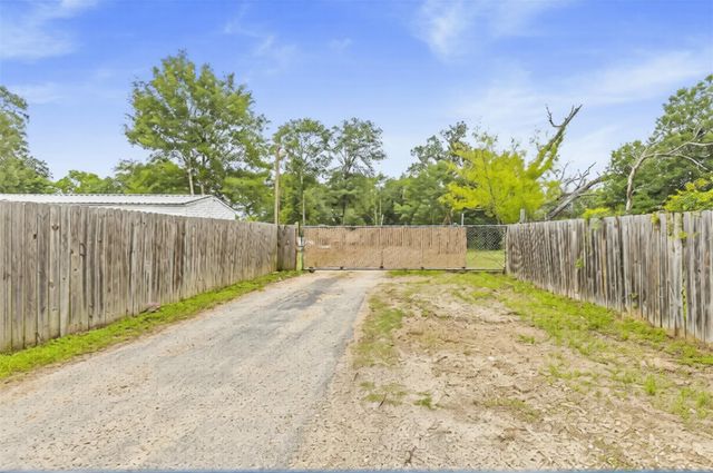 620 Fm 223 Road, Shepherd, TX 77371