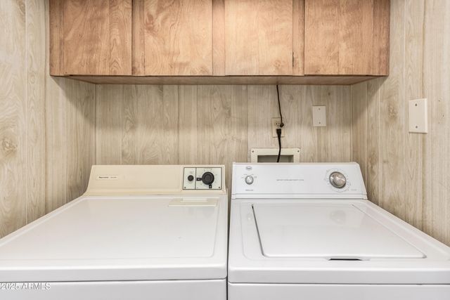 6830 W MCKINLEY Street, Phoenix, AZ 85043