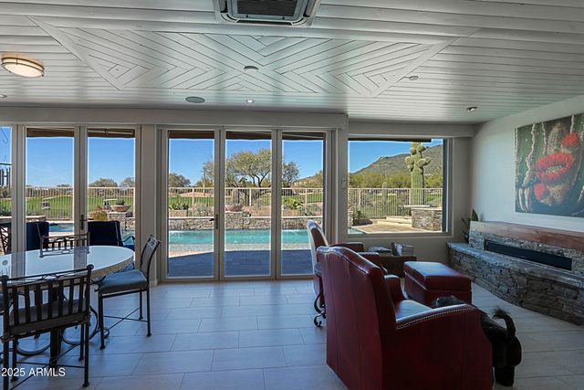 33858 N 69TH Street, Scottsdale, AZ 85266