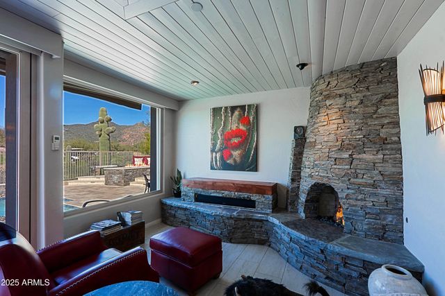 33858 N 69TH Street, Scottsdale, AZ 85266