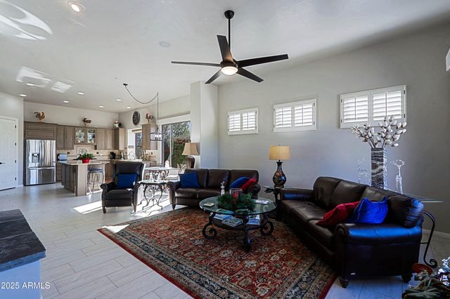 33858 N 69TH Street, Scottsdale, AZ 85266