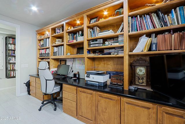 33858 N 69TH Street, Scottsdale, AZ 85266