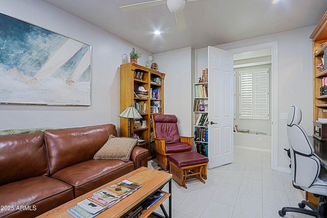 33858 N 69TH Street, Scottsdale, AZ 85266