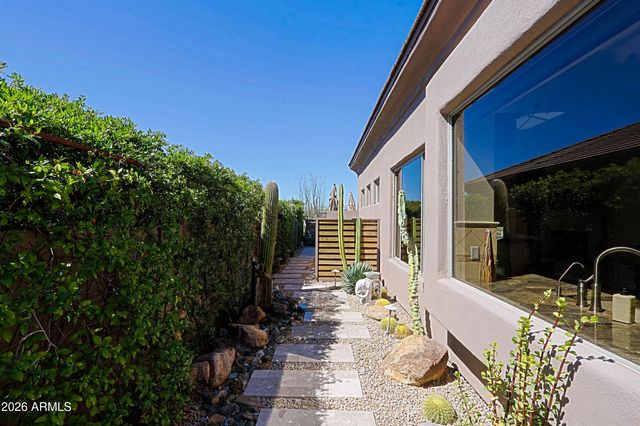 33858 N 69TH Street, Scottsdale, AZ 85266