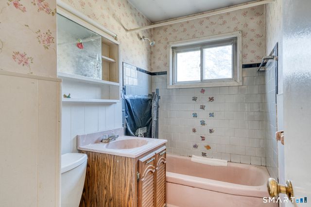 43 Taylor Street, East Hartford, CT 06118