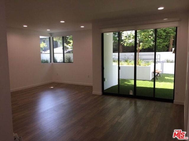 11478 Moorpark Street 102, North Hollywood, CA 91602